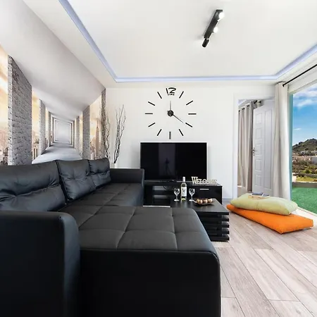 Gr House Eleftheria דירה אפאנטו